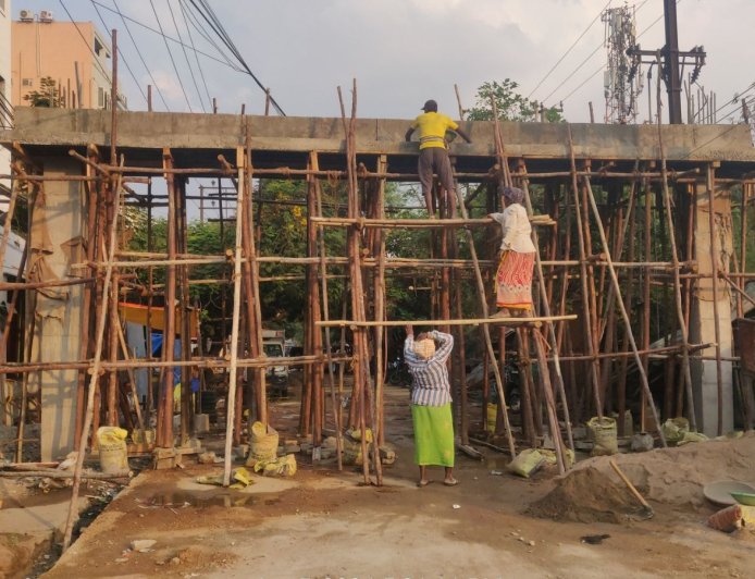 HC asks GHMC to recover demolition costs