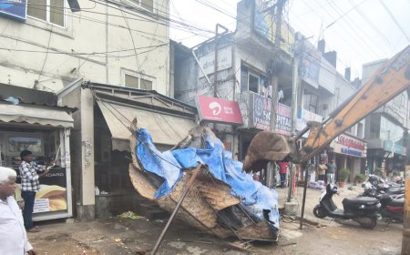 CMC Clears 506 Footpath Encroachments Across 30.29 km in City-Wide Drive