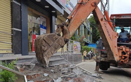 CMC Reclaims 32 km of Footpaths, Removes 697 Encroachments Under 'Walk Free' Drive