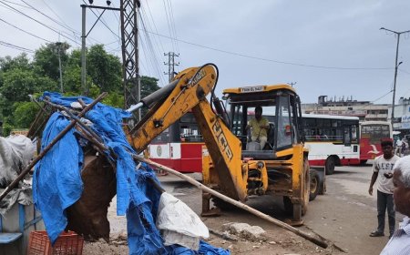 CMC clears 506 footpath encroachments 
