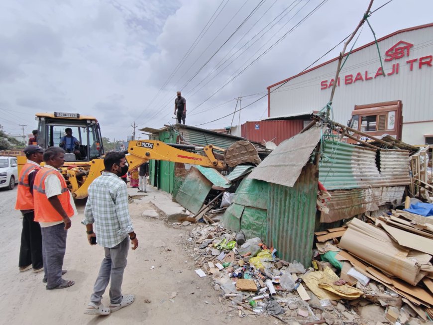 CMC Clears 420 Footpath Encroachments Across 16.7 Km in Weekly Walk Free Drive