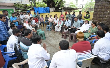 CMC Reviews RWA Civic Concerns in Hitech City, Kokapet Under 'One Ward Every Day' Initiative