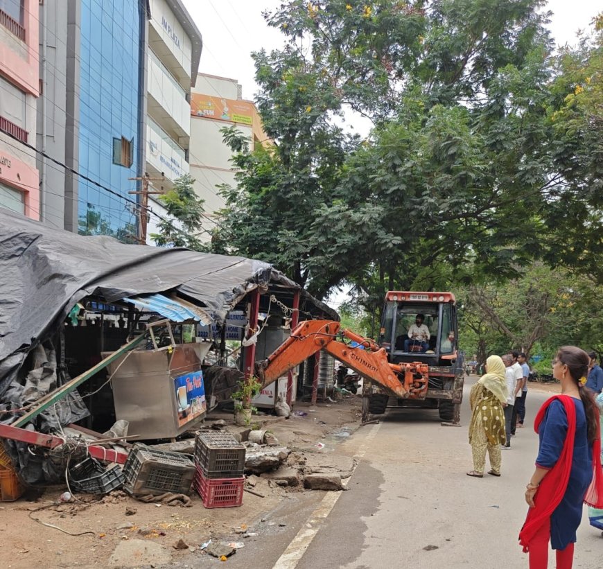 CMC Removes 290 Encroachments Across 14.1 Km Under ‘Walk Free’ Drive